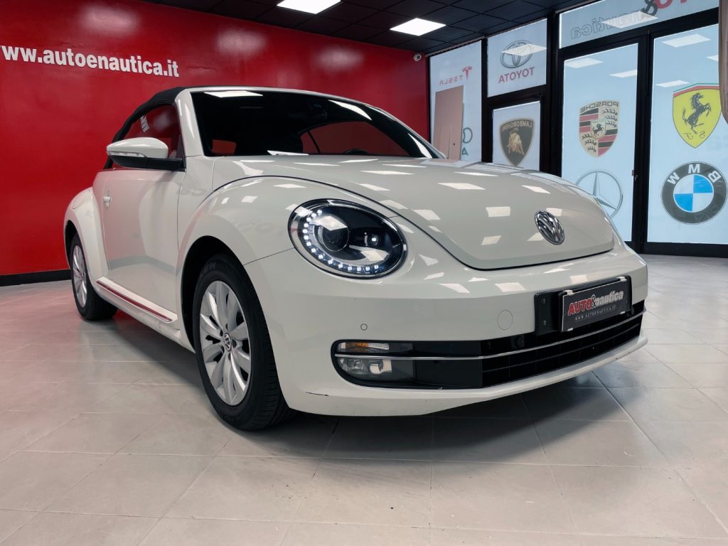 VOLKSWAGEN Maggiolino CABRIO 1.6 TDI DESIGN 105CV - 37