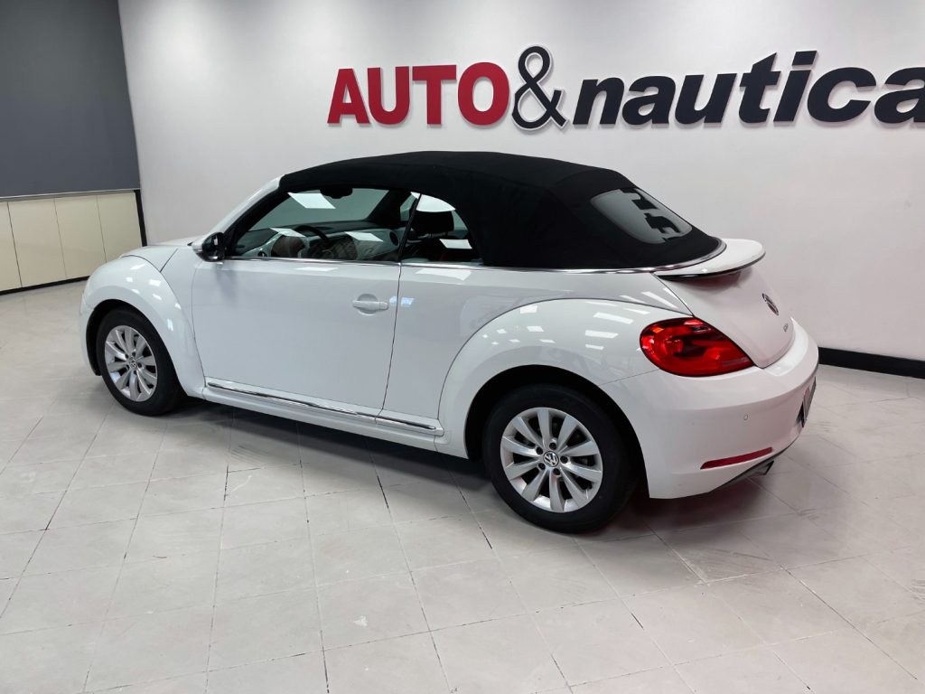 VOLKSWAGEN Maggiolino CABRIO 1.6 TDI DESIGN 105CV - 44