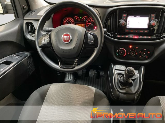 FIAT Doblo argento metallizzato