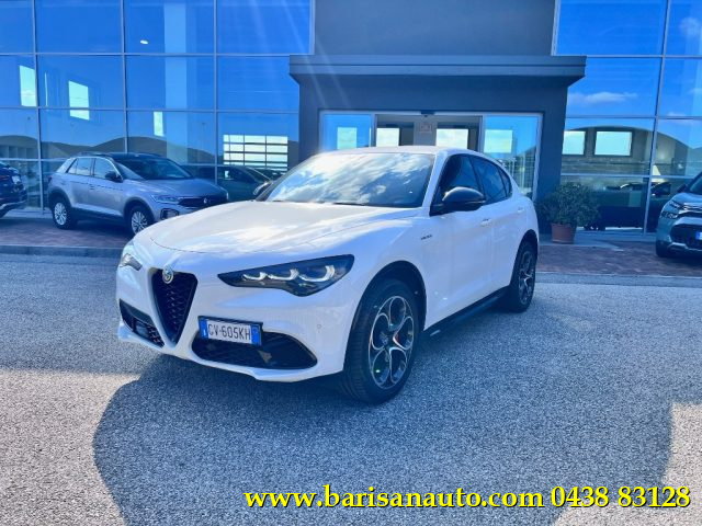 ALFA ROMEO Stelvio Bianco pastello