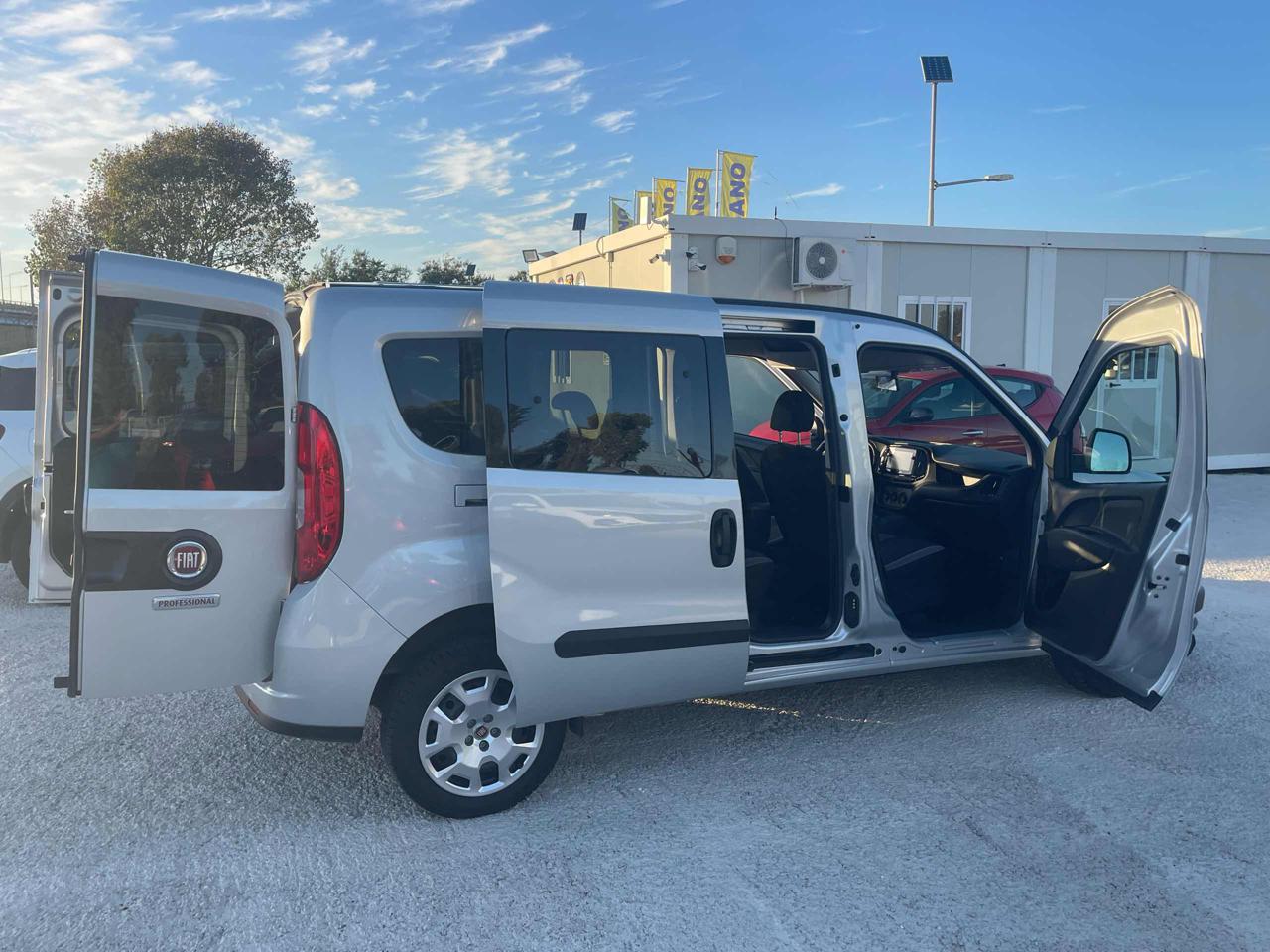 FIAT Doblo Doblò 1.6 MJT 105CV S&S PL Combi Maxi N1 Lounge - 24