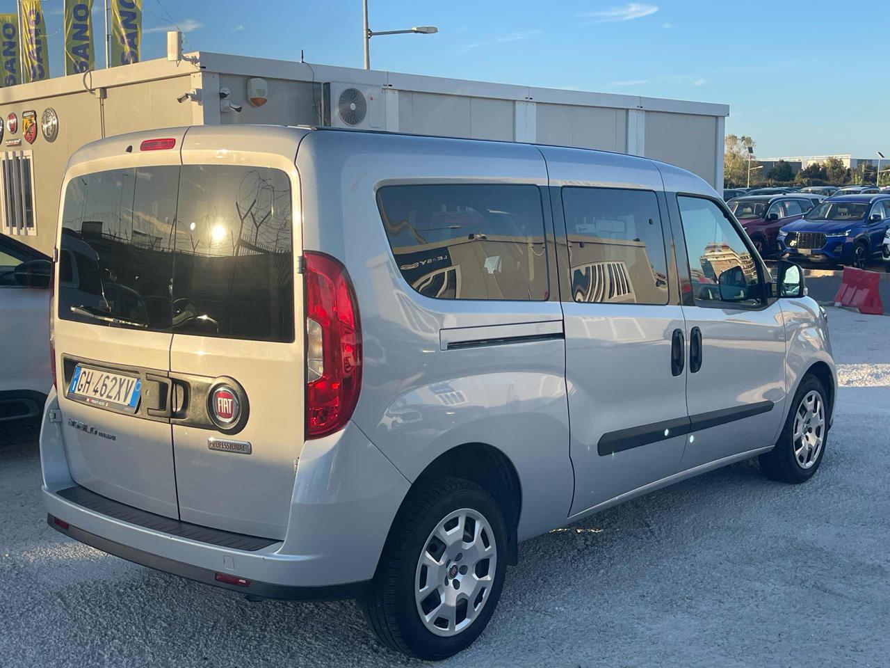 FIAT Doblo Doblò 1.6 MJT 105CV S&S PL Combi Maxi N1 Lounge - 18