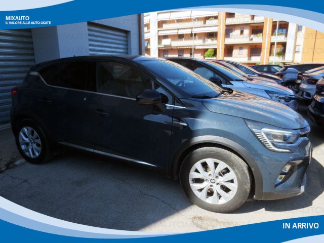 RENAULT Captur Grigio pastello