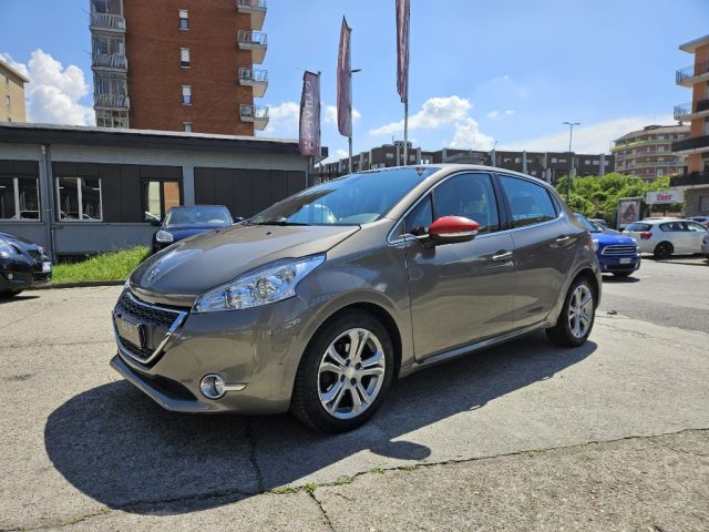 PEUGEOT 208 Oro metallizzato