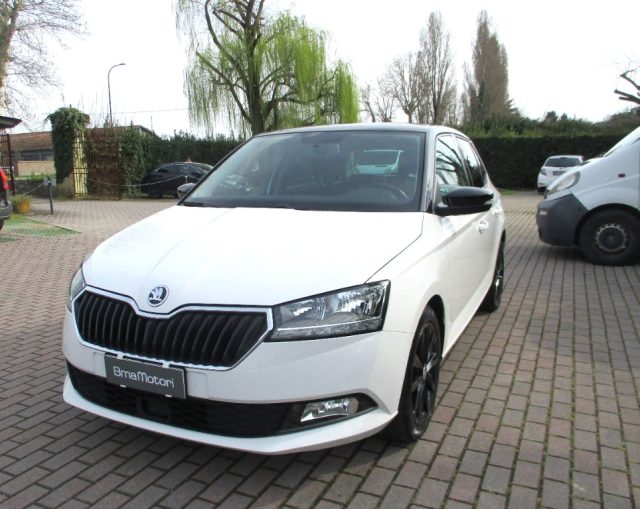 SKODA Fabia Bianco pastello