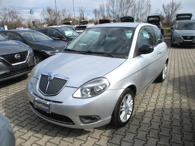 LANCIA Ypsilon Argento metallizzato