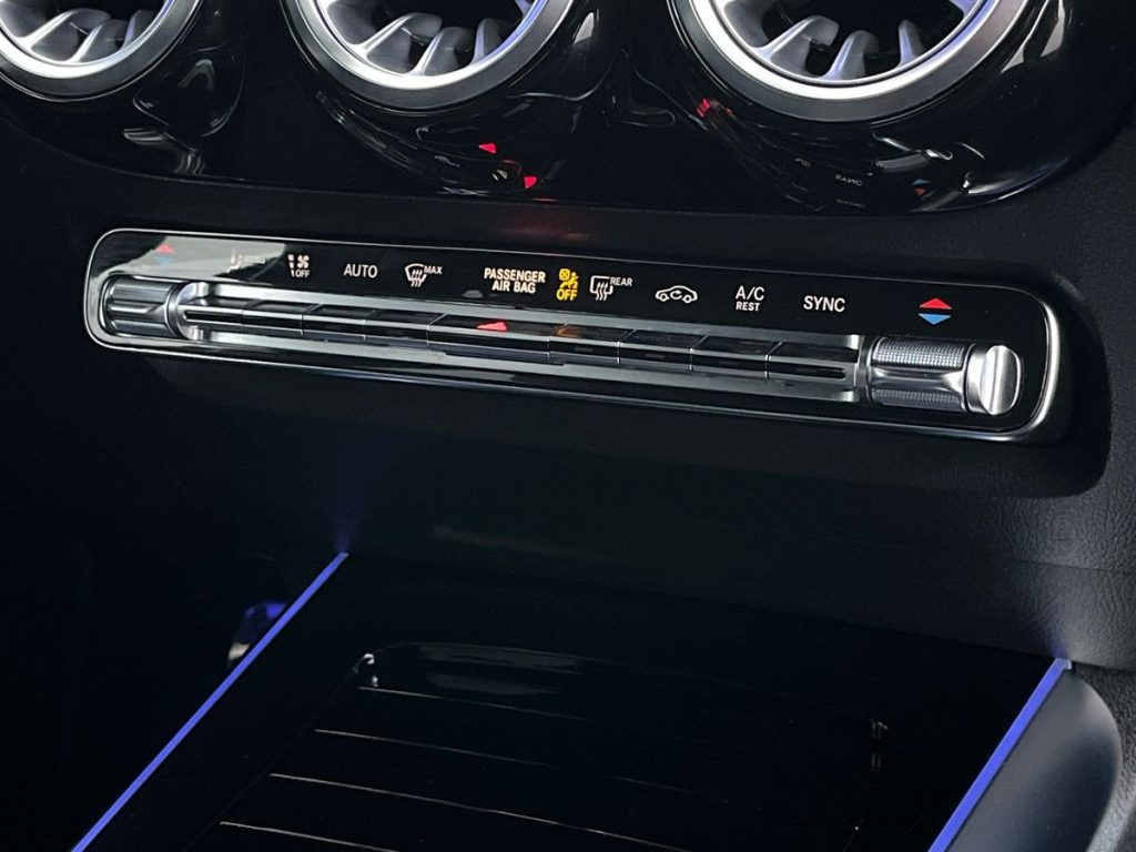 MERCEDES-BENZ GLA 200 d Automatic 4Matic AMG Line ADVANCED PLUS - 12