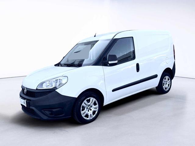 FIAT Doblo Bianco pastello