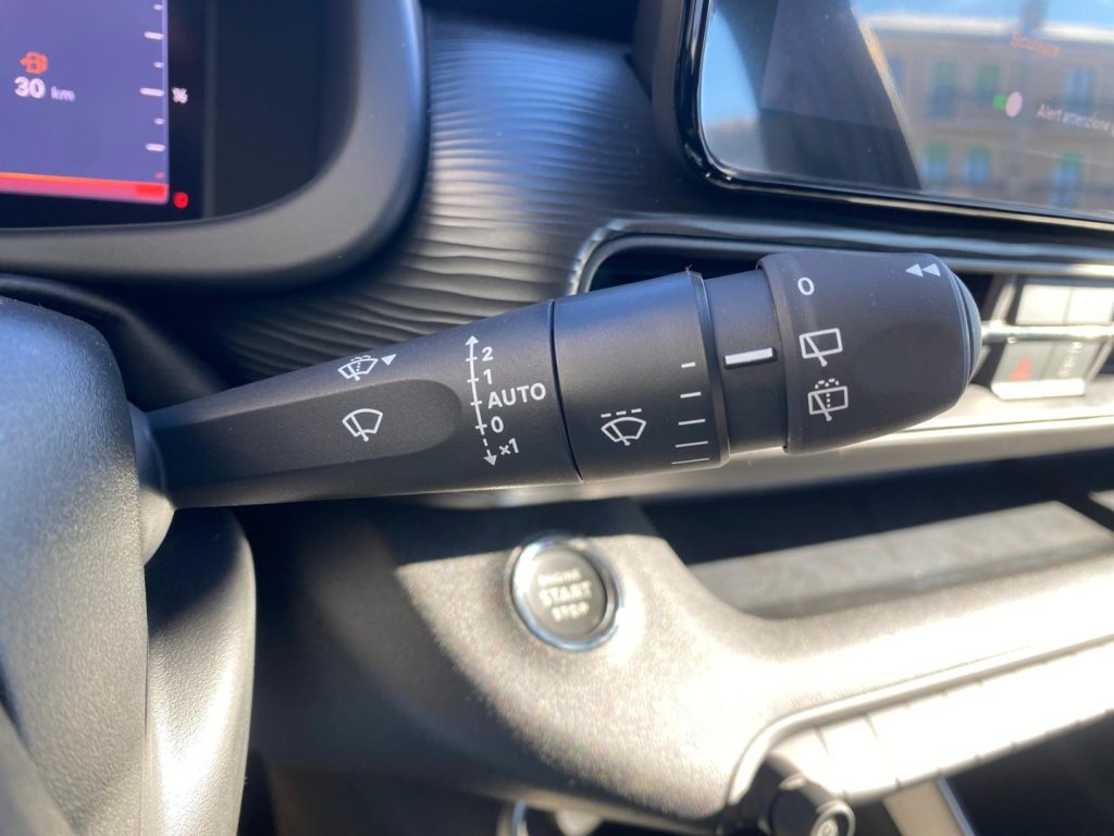 JEEP Avenger 1.2 Turbo Altitude GRANITE *PROMO ROTTAMAZIONE - 17