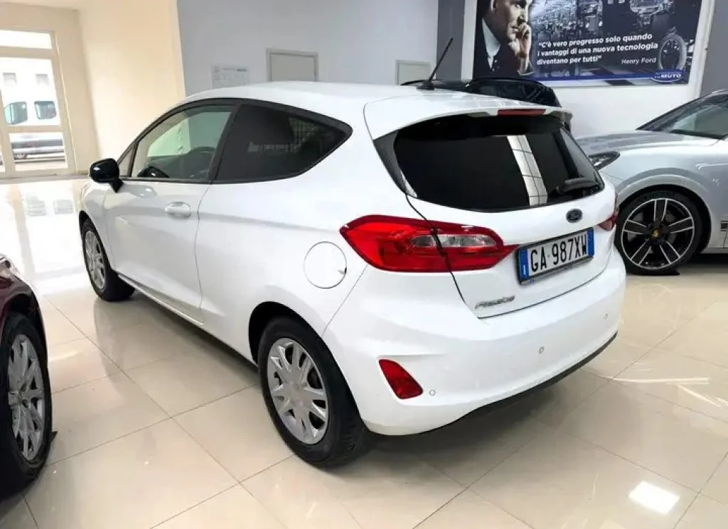 FORD Fiesta 1.1 86 CV 3 porte Van Trend - 4