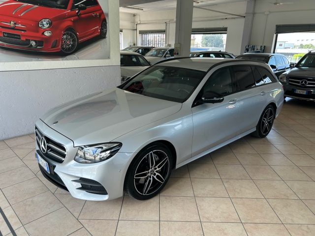 MERCEDES-BENZ E 220 Argento metallizzato