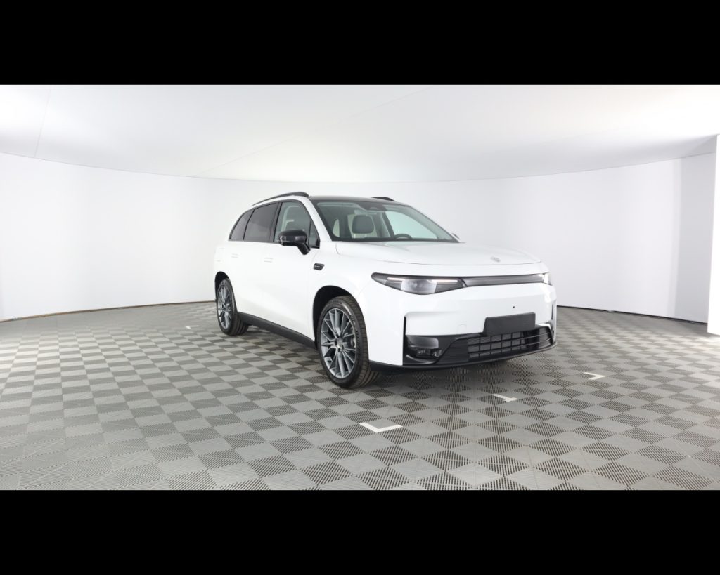 LEAPMOTOR C10 REEV DESIGN MY 2025 - 4