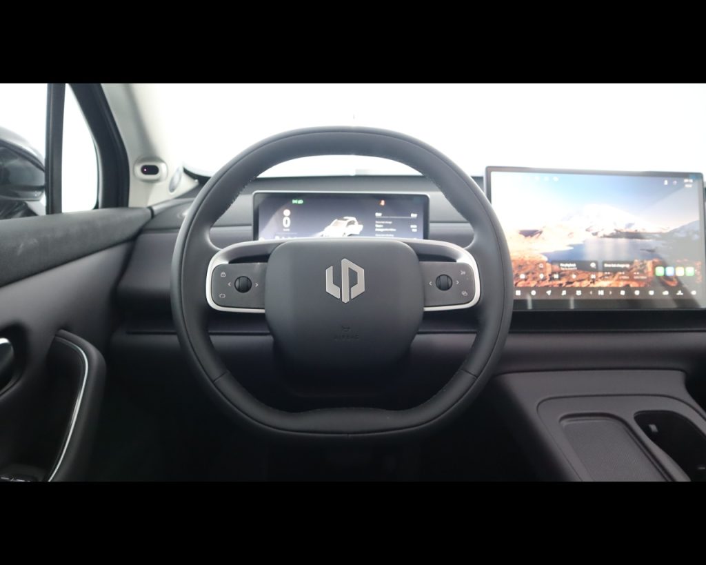 LEAPMOTOR C10 REEV DESIGN MY 2025 - 14