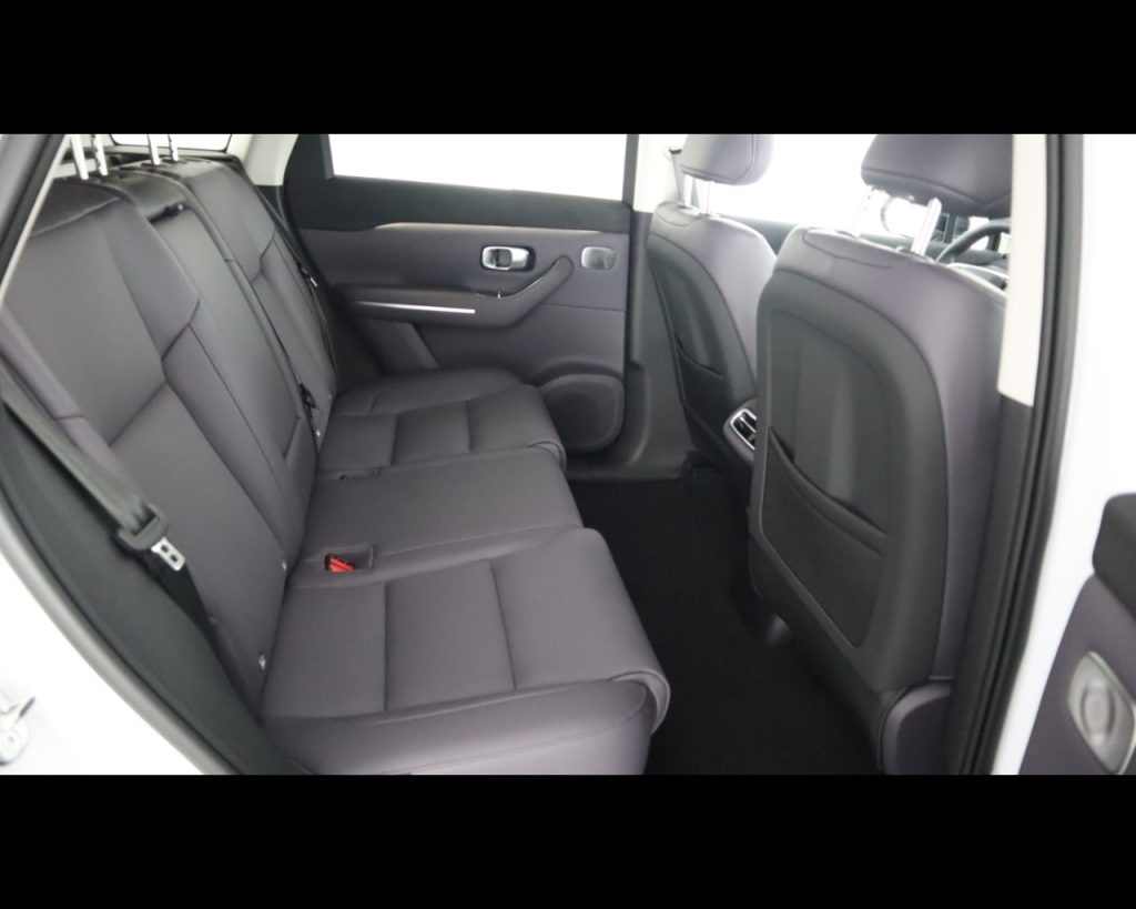 LEAPMOTOR C10 REEV DESIGN MY 2025 - 18