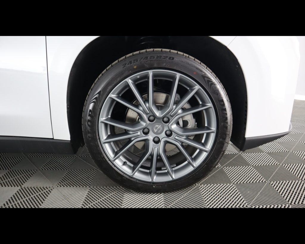 LEAPMOTOR C10 REEV DESIGN MY 2025 - 20