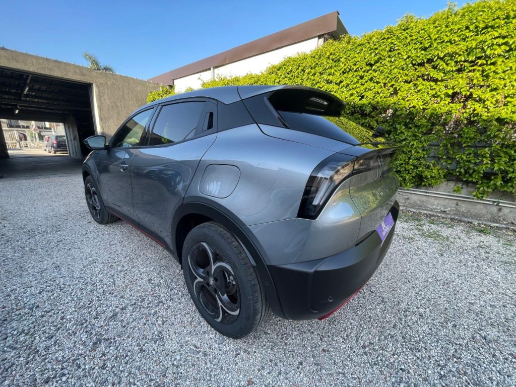 ALFA ROMEO Junior 1.2 145 CV Hybrid eDCT6 Speciale - 3