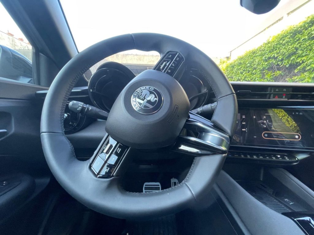 ALFA ROMEO Junior 1.2 145 CV Hybrid eDCT6 Speciale - 11