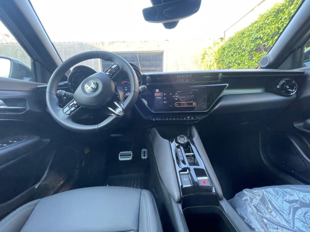 ALFA ROMEO Junior 1.2 145 CV Hybrid eDCT6 Speciale - 18