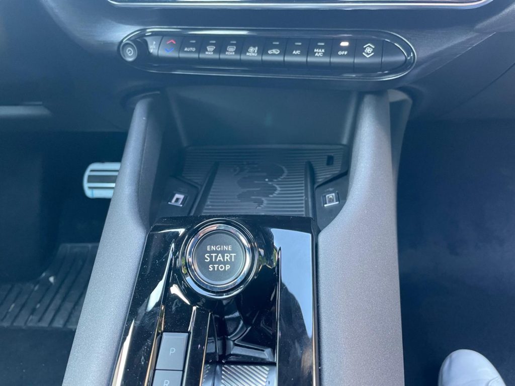 ALFA ROMEO Junior 1.2 145 CV Hybrid eDCT6 Speciale - 24