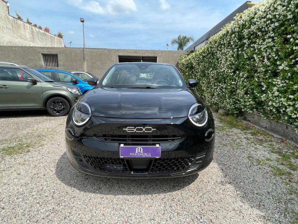 FIAT 600 Hybrid 110 CV DCT MHEV PACK COMFORT - 6
