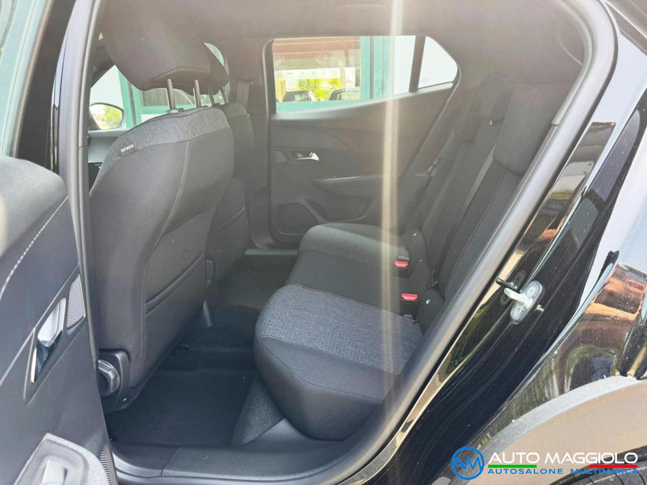 PEUGEOT 2008 1.2 PureTech 100 CV Style KM 0 NEO PATENTATI - 6