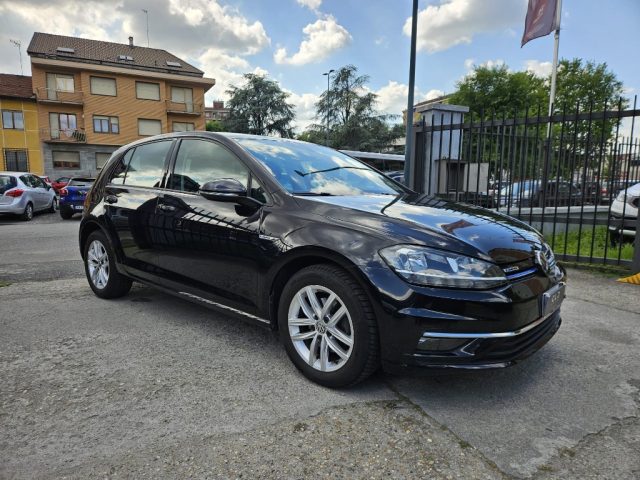 VOLKSWAGEN Golf Blu metallizzato