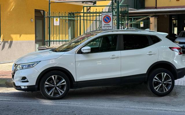 NISSAN Qashqai Bianco perla pastello