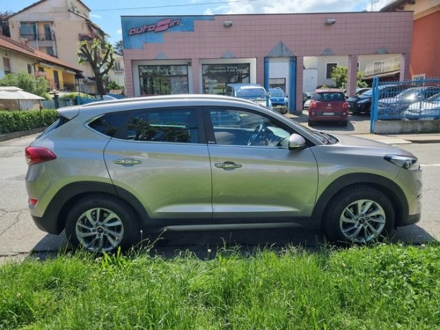 HYUNDAI Tucson Beige metallizzato