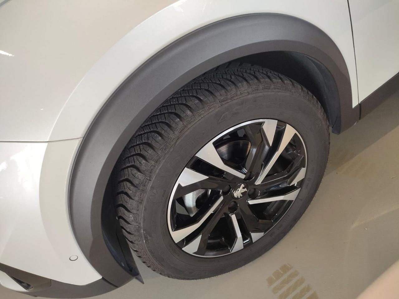 PEUGEOT 2008 PureTech 130 S&S EAT8 GT Line - 18