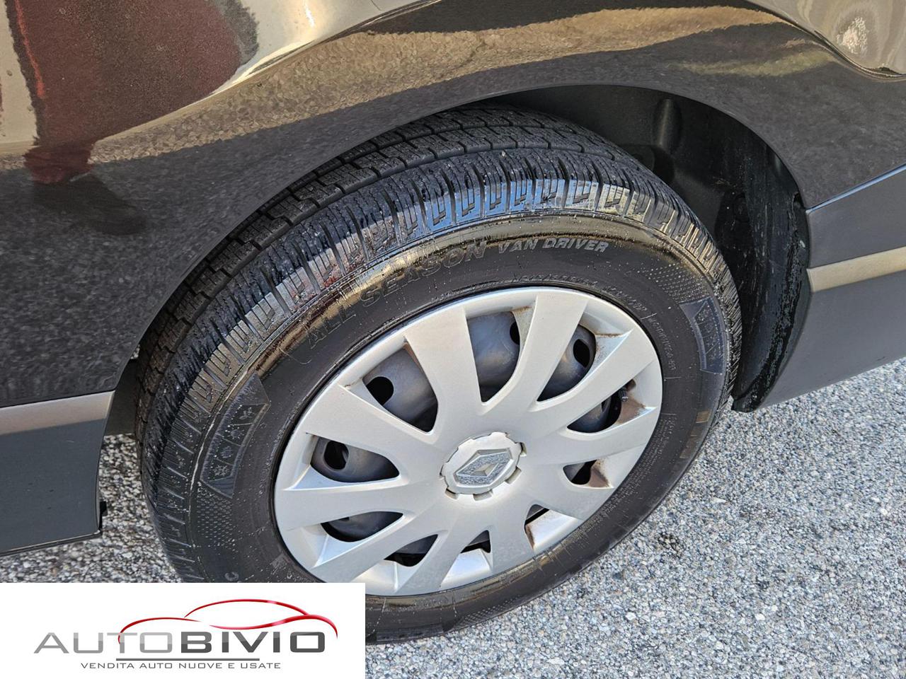 RENAULT Trafic T27 1.6 dCi 120CV S&S PL-TN Zen - 17