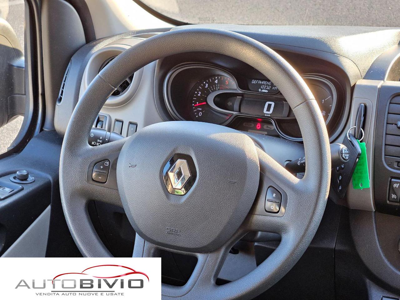 RENAULT Trafic T27 1.6 dCi 120CV S&S PL-TN Zen - 24