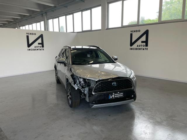 TOYOTA Corolla Cross 2.0 HYBRID 199CV E-CVT AWD-I LOUNGE 