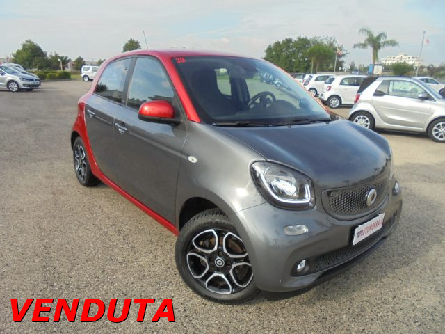 SMART ForFour Grigio scuro metallizzato