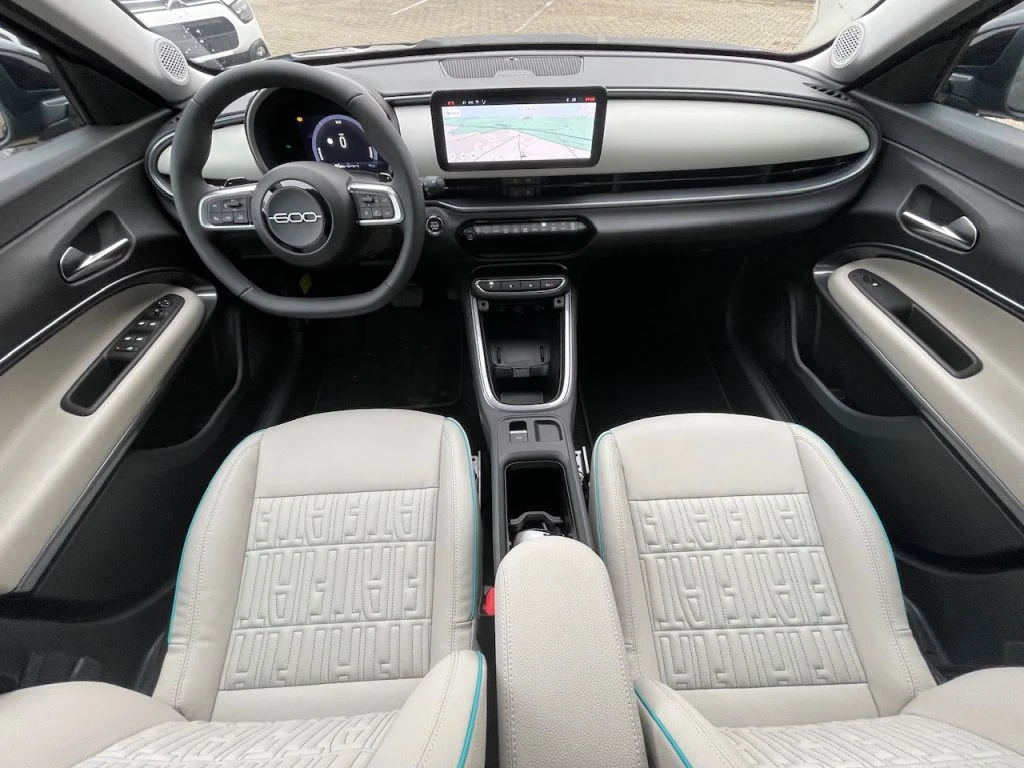 FIAT 600 Hybrid DCT MHEV La Prima #Vari.Colori - 7