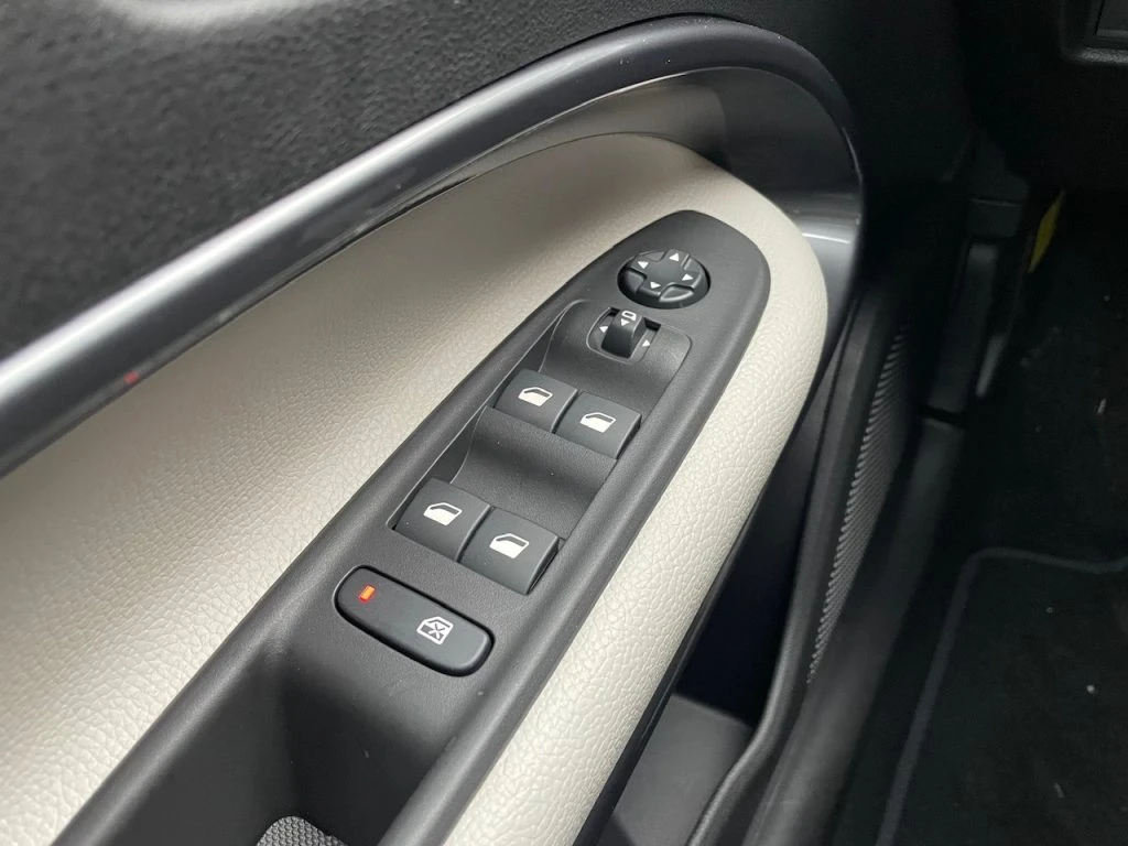 FIAT 600 Hybrid DCT MHEV La Prima #Vari.Colori - 11