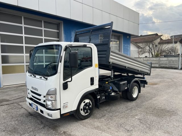 ISUZU M21 Bianco pastello