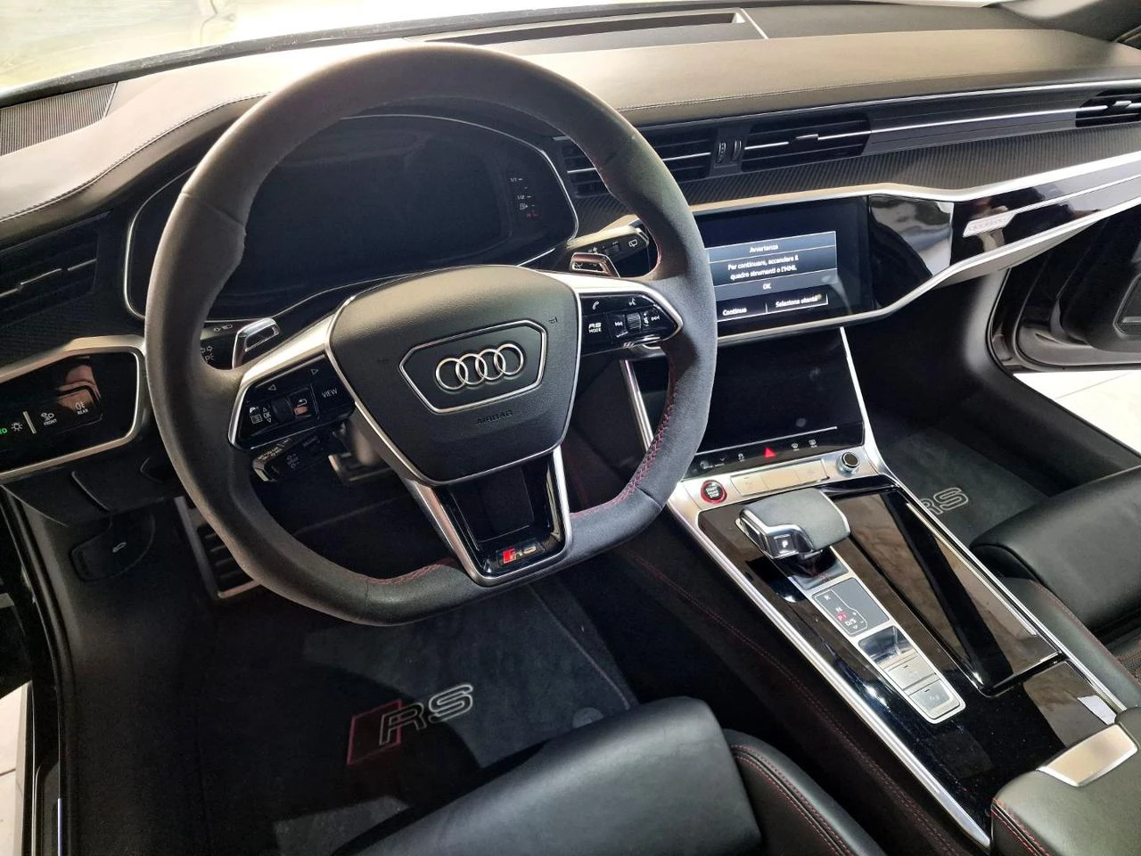 AUDI RS6 Avant 4.0 TFSI V8 quattro tiptronic - 22