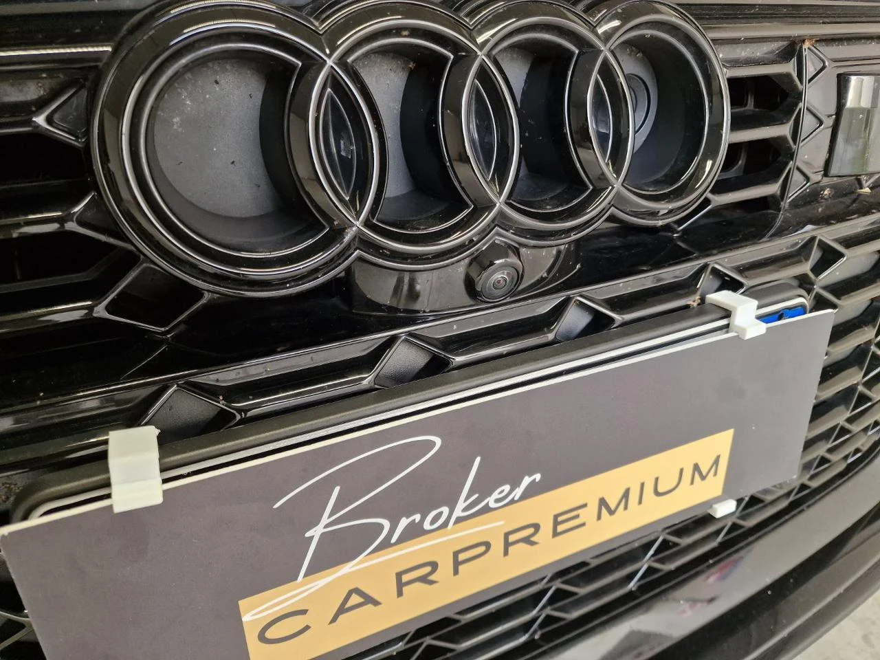 AUDI RS6 Avant 4.0 TFSI V8 quattro tiptronic - 27