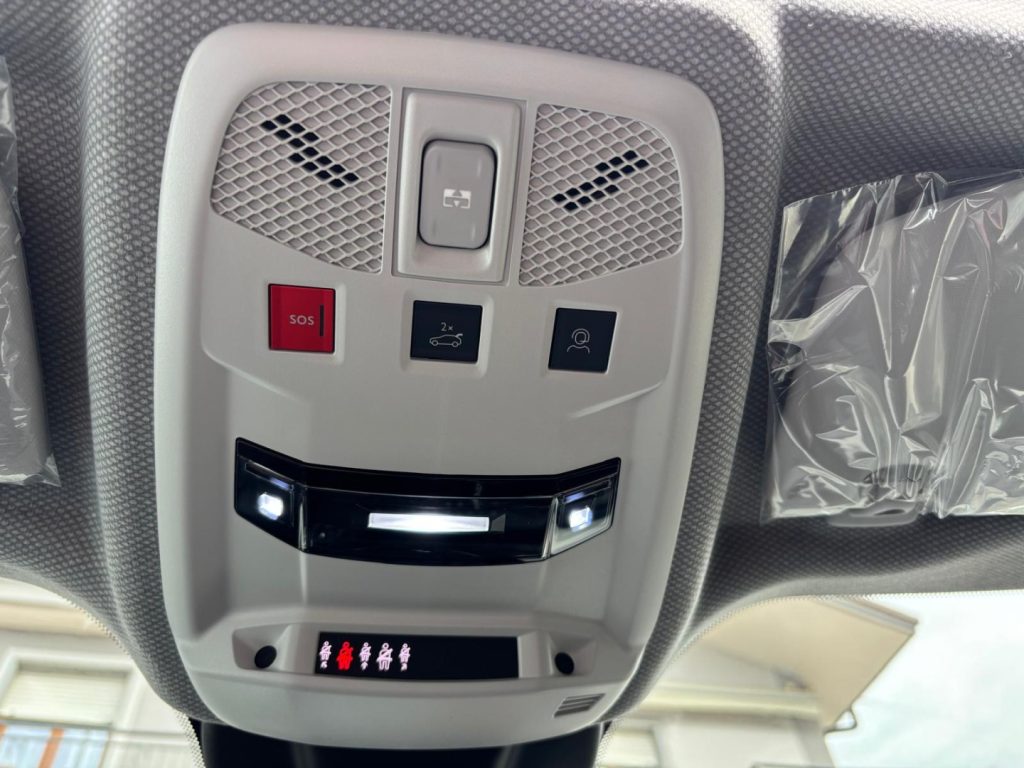 JEEP Avenger 1.2T Summit TETTO ELETTR-NAVI-PORTELLO HAND FREE - 11