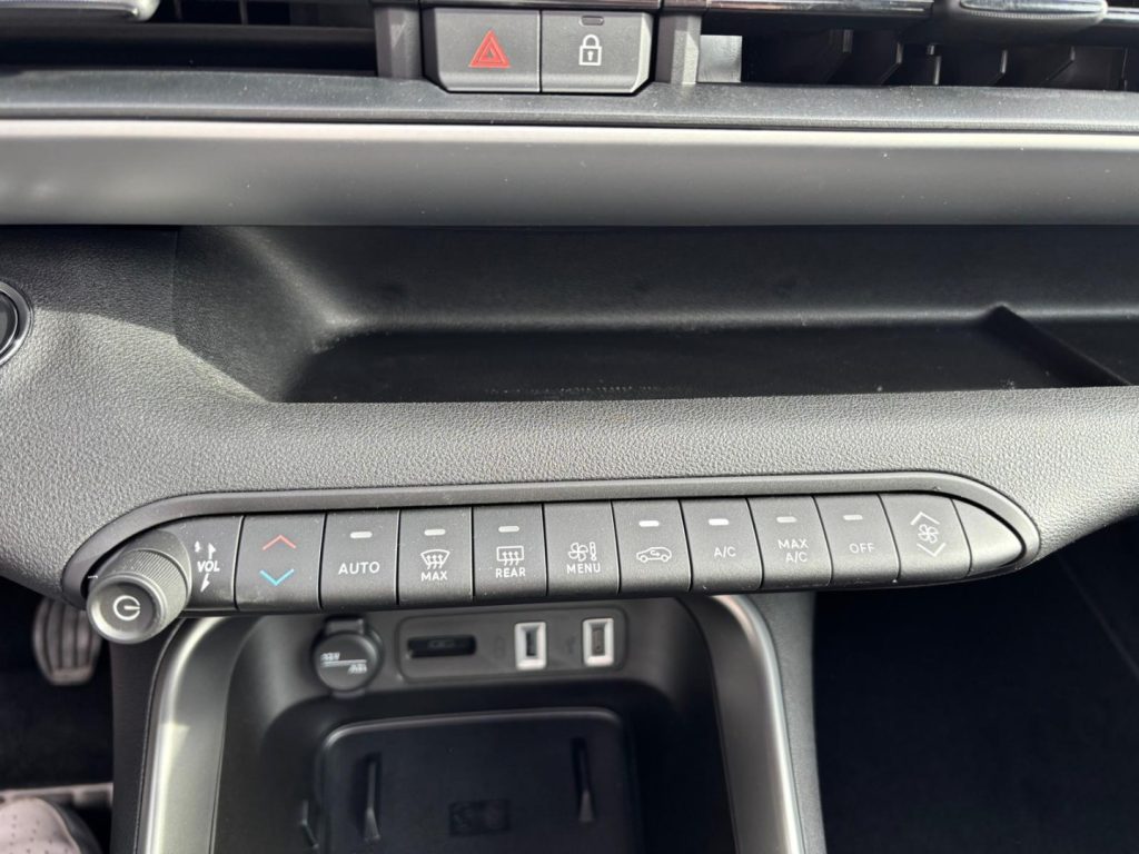 JEEP Avenger 1.2T Summit TETTO ELETTR-NAVI-PORTELLO HAND FREE - 16