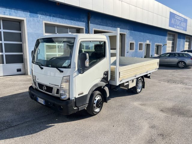NISSAN Cabstar Bianco pastello