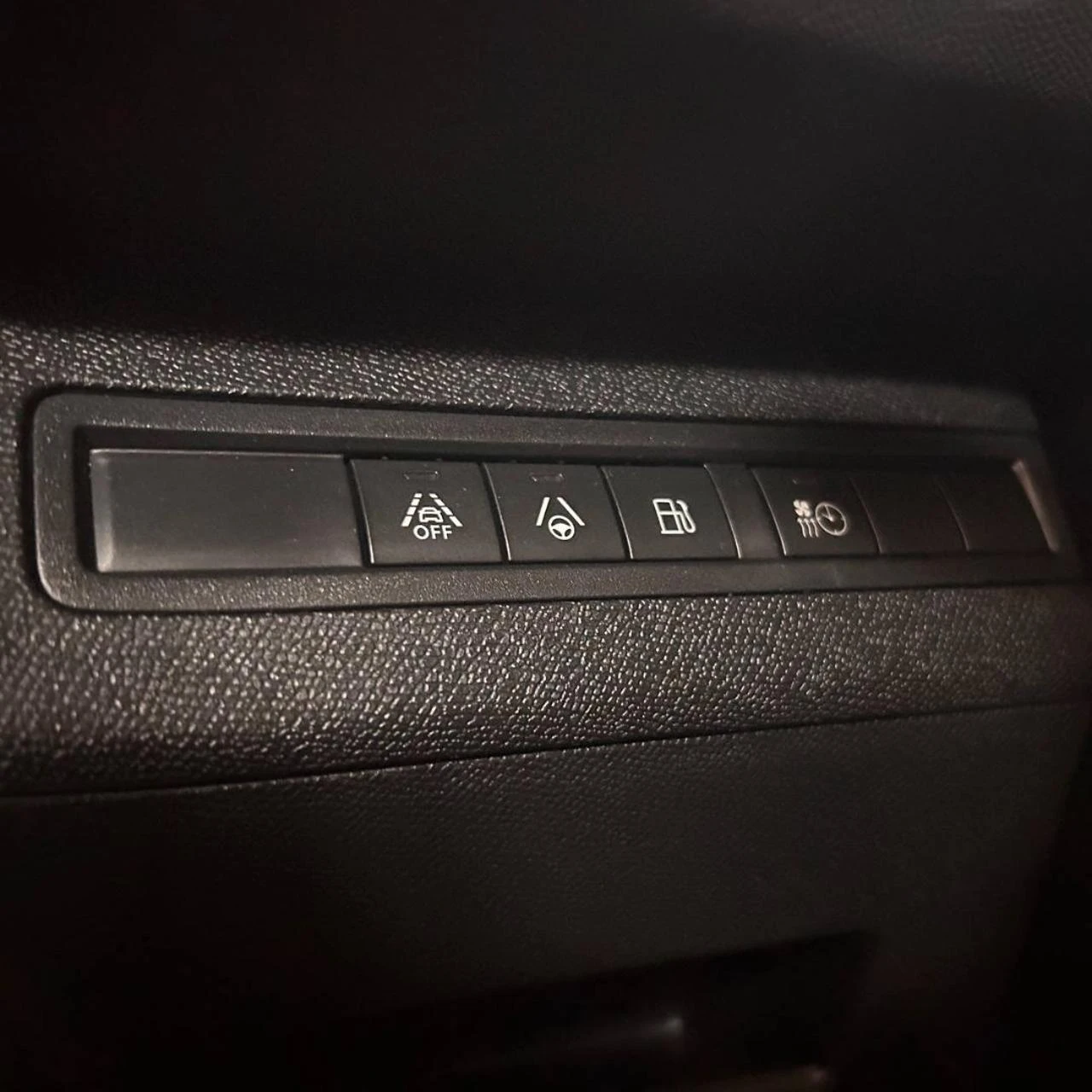 PEUGEOT 3008 Hybrid4 300 e-EAT8 GT Pack TETTO APRIBILE - 35