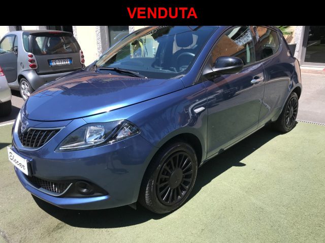 LANCIA Ypsilon Azzurro metallizzato