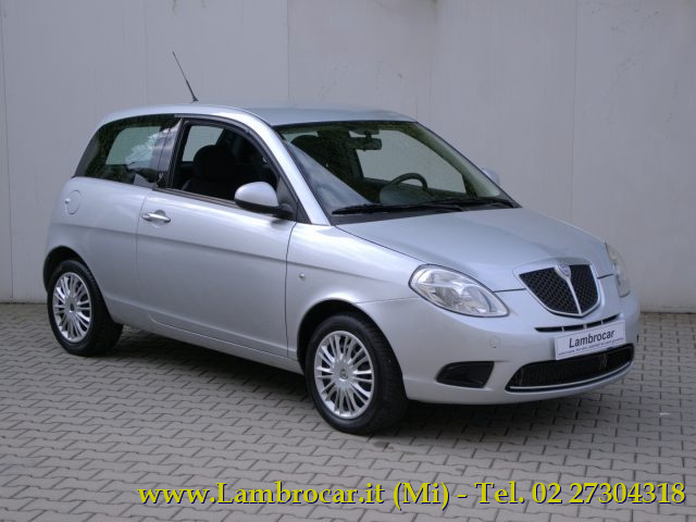 LANCIA Ypsilon Argento metallizzato