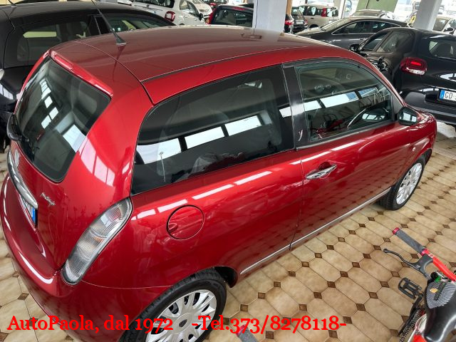 LANCIA Ypsilon Bordeaux metallizzato
