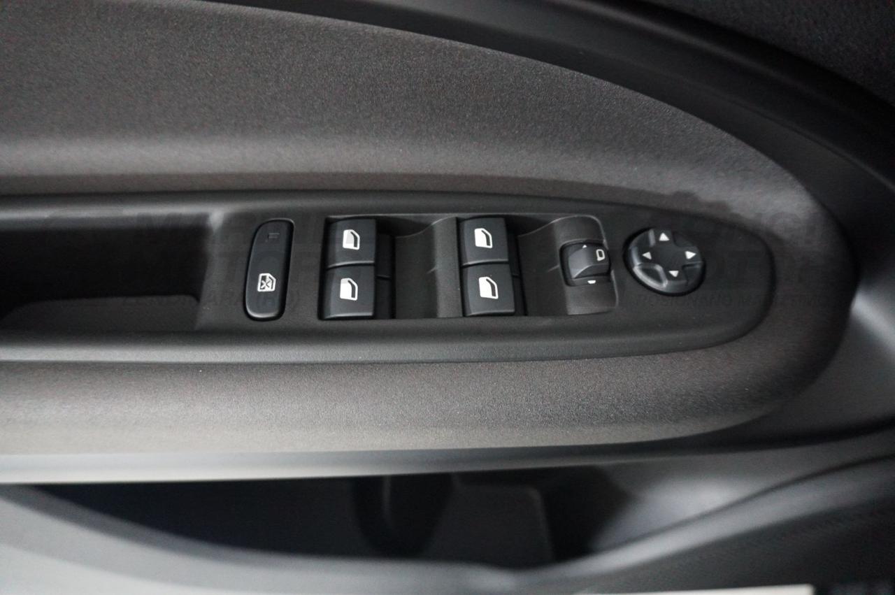 ALFA ROMEO Junior SPECIALE 1.2 VGT 136CV EDCT6 - 18