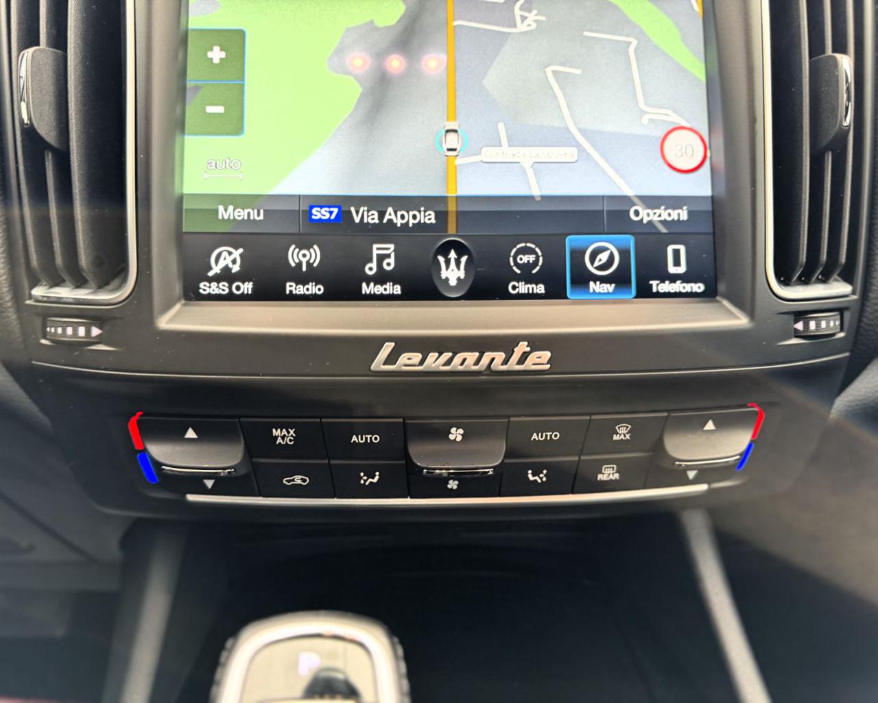 MASERATI Levante V6 Diesel Q4 250cv Granlusso MY19 - 19