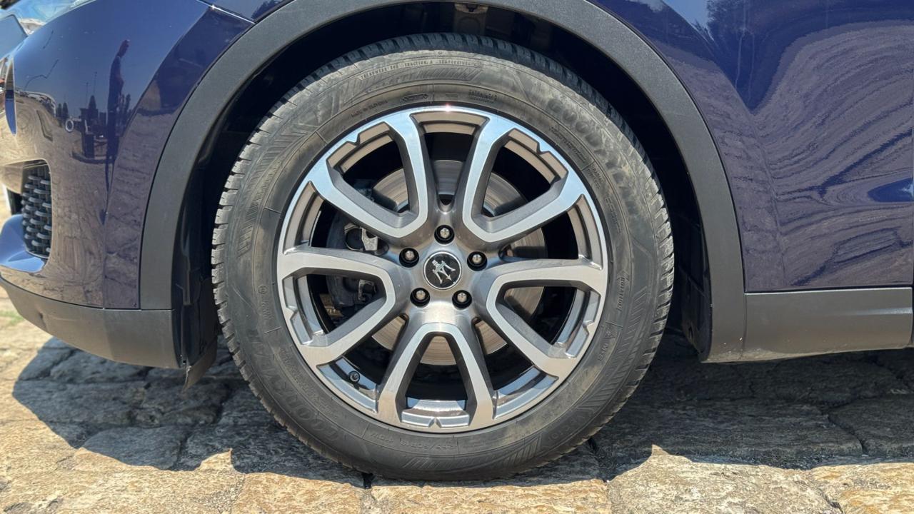 MASERATI Levante V6 Diesel Q4 250cv Granlusso MY19 - 32