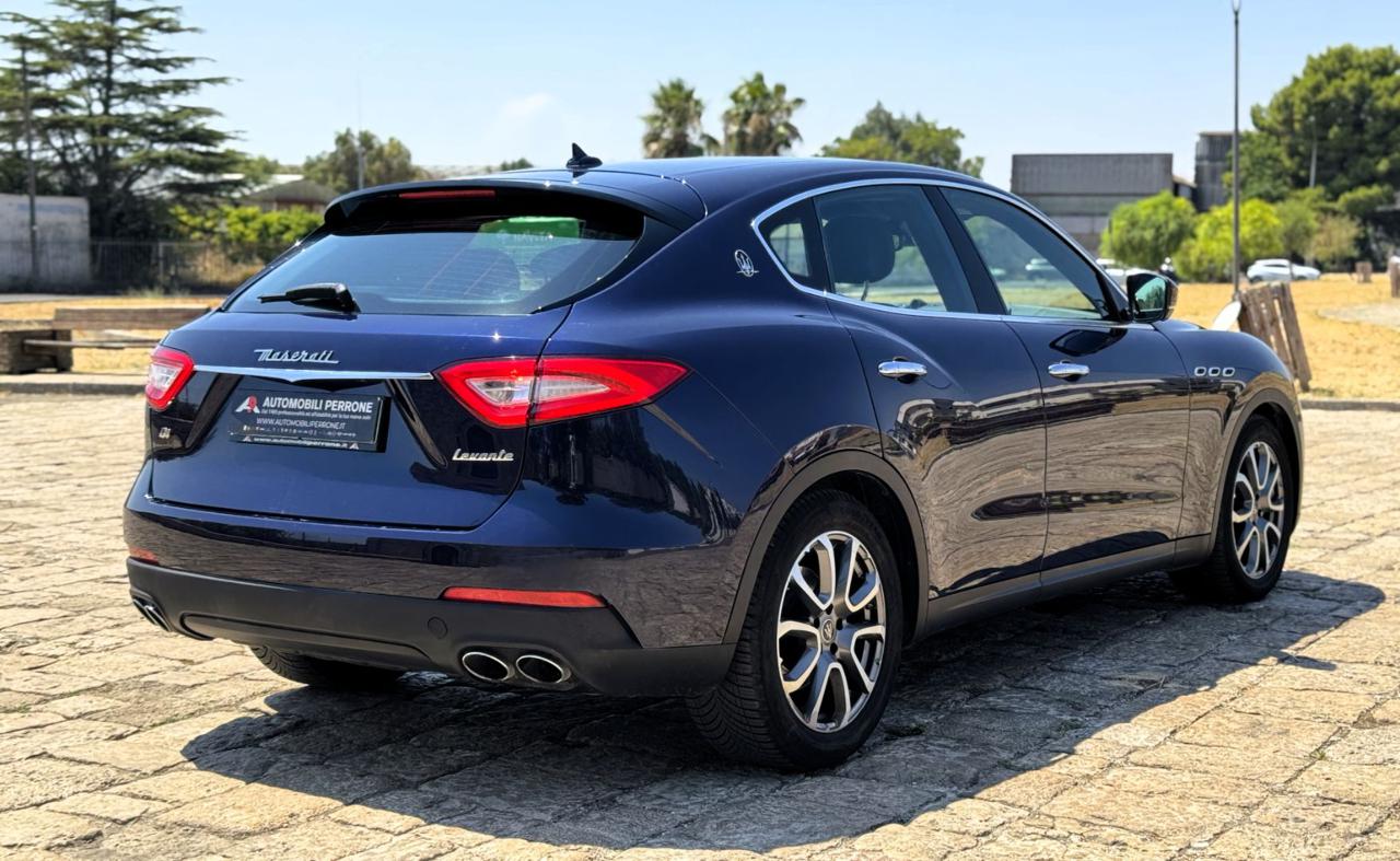 MASERATI Levante V6 Diesel Q4 250cv - 14