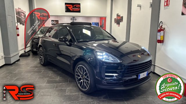 PORSCHE Macan Nero metallizzato